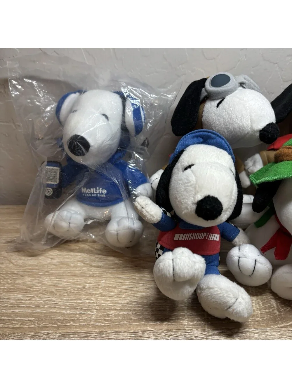Vintage MetLife Snoopy Plush Lot of 7 Flying Ace Aviator Camper Olympic Peanuts